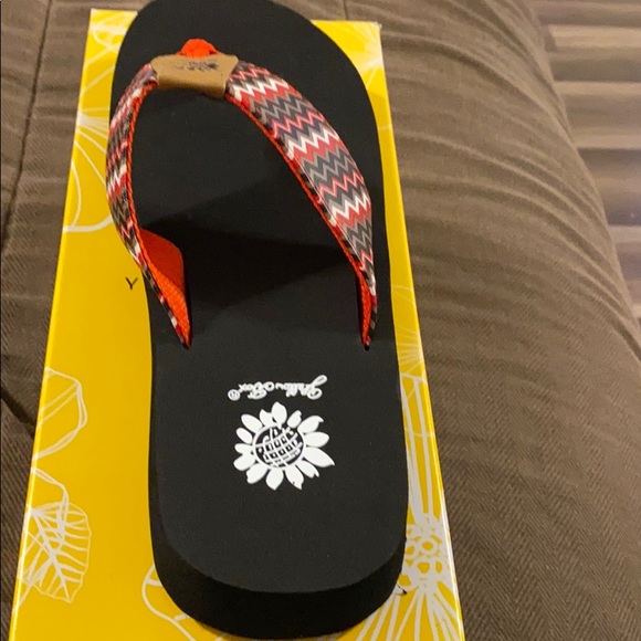 New in box women’s 7.5 - Picture 4 of 4